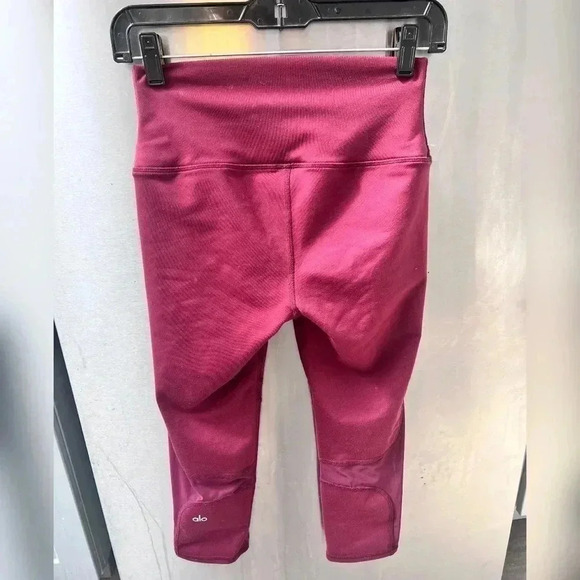 Alo Yoga High Waist Coast Capri
Leggings In Juneberry - Picture 7 of 7